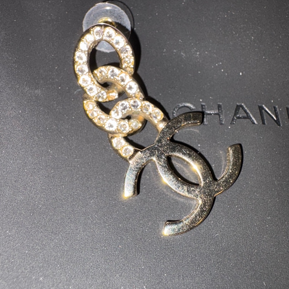Chanel gold and jewel statement earrings - Picture 3 of 4